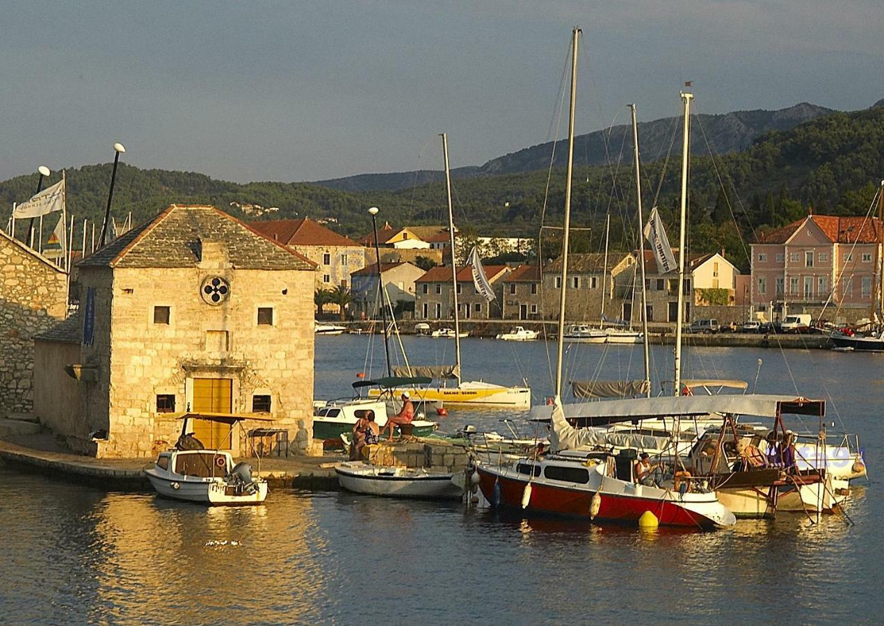 House At The Seafront Leilighet Stari Grad  Eksteriør bilde